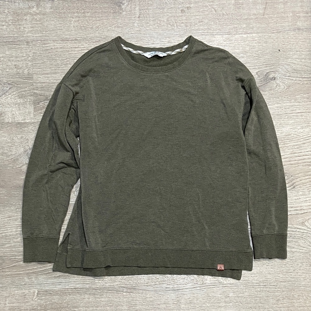 Alpine Design Olive Green Women's Sweater